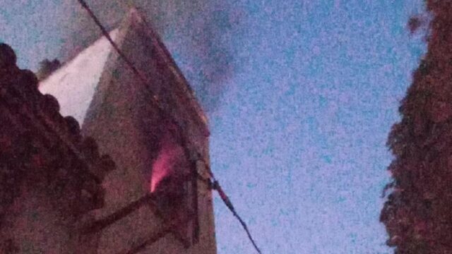 Imatge de l'incendi a Tortosa (Bombers)